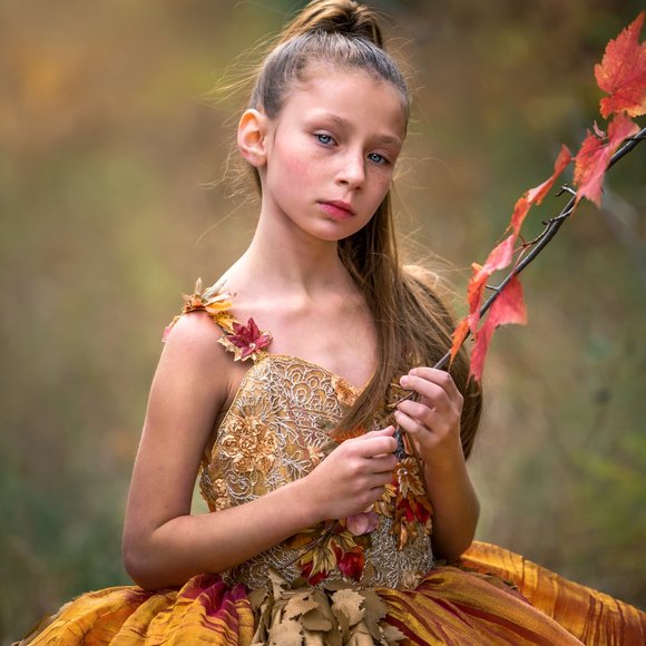 Meet your Posher, Jennifer - Picture 1 of 2